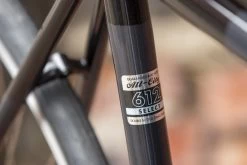 All-city Big Block Komplettrad - Black/Grey -Berg Fahrrad Geschaft 20201122 ACT BigBlock StPaul VanityPhotos 568206 033 Crop