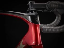 Domane SL 6 ETap Crimson/Trek Black -Berg Fahrrad Geschaft DomaneSL6eTap 22 35028 A Alt40pcH7jlXOyLGK