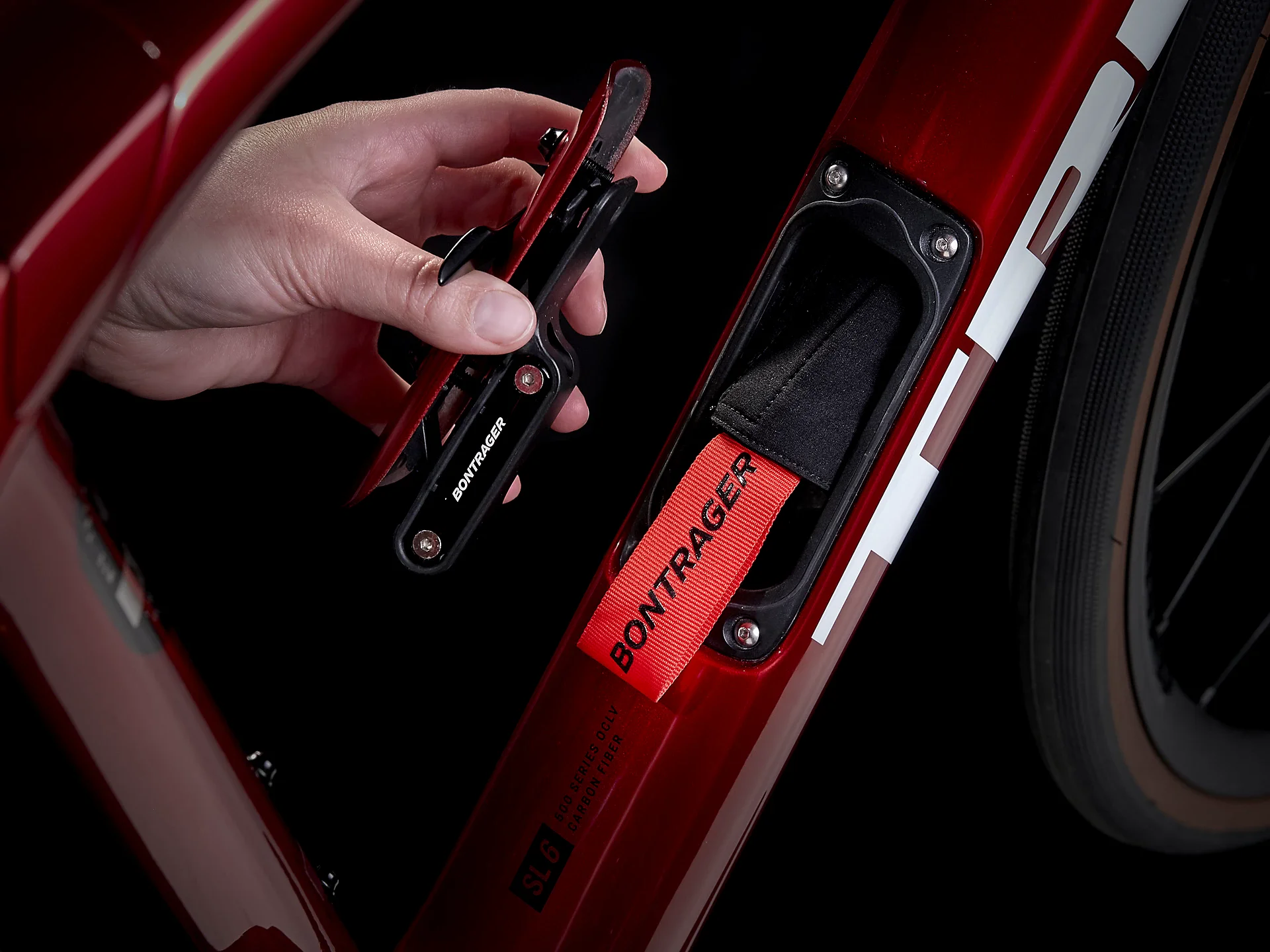 Trek Domane SL 6 ETap Gen 4 Crimson 7 Trek Domane SL 6 ETap Gen 4 Crimson – Bild 5