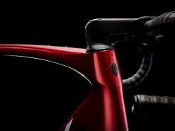 Trek Domane SL 6 ETap Gen 4 Crimson 20 Trek Domane SL 6 ETap Gen 4 Crimson -Berg Fahrrad Geschaft DomaneSL6eTap 23 36152 A Alt4