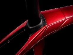 Trek Domane SL 6 ETap Gen 4 Crimson 21 Trek Domane SL 6 ETap Gen 4 Crimson -Berg Fahrrad Geschaft DomaneSL6eTap 23 36152 A Alt5