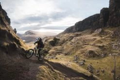 Santa Cruz Heckler 9 C S-Kit Gloss Avocado Green -Berg Fahrrad Geschaft HECKLER SELECTS 001 26hlByBcq4oVaaJ