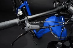 Haibike Trekking 4 Tiefeinsteiger - Gloss Matte Blue Black -Berg Fahrrad Geschaft Haibike MY22 Detail Handlebar Trekking 4 LOW blue