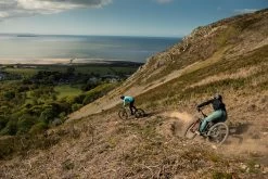 Santa Cruz Bronson 4 C MX XT RSV Gloss Moss And Blue 17 Santa Cruz Bronson 4 C MX XT RSV Gloss Moss And Blue -Berg Fahrrad Geschaft SN Bronson Vero 105VchazHqr2Jk50